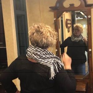 Meet your Posher, Teresa